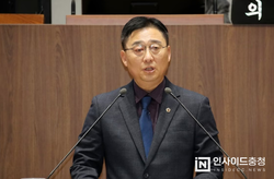 ‘비상계엄 비판’에 회의장 ‘떠나는 의원들’, ‘지켜보는 학생들’