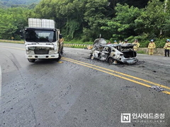 도로 달리던 승용차 폭발 후 화재…50대 운전자 숨져