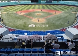 군산월명야구장을 가득 채운 대학야구의 간절함, KBO는 응답할까?