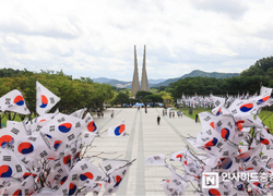 신임 김형석 독립기념관장 제1호 업적은? “광복절 경축식 취소”