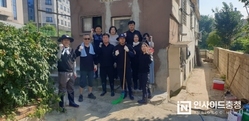 신안자율방범대, 주말 수해 피해 복구 현장서 ‘아름다운 구슬땀’