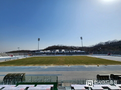 아산시 이순신종합운동장, ‘하이브리드 잔디’로 전면 새 단장